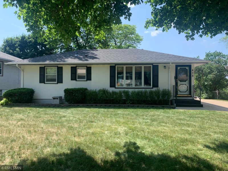 438 13th Ave S, South Saint Paul, MN 55075
