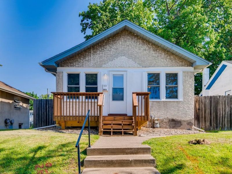 1831 Reaney Ave E, Saint Paul, MN 55119