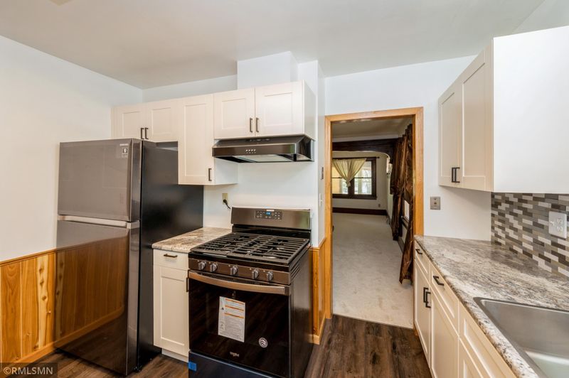 1216 Burr St, Saint Paul, MN 55130