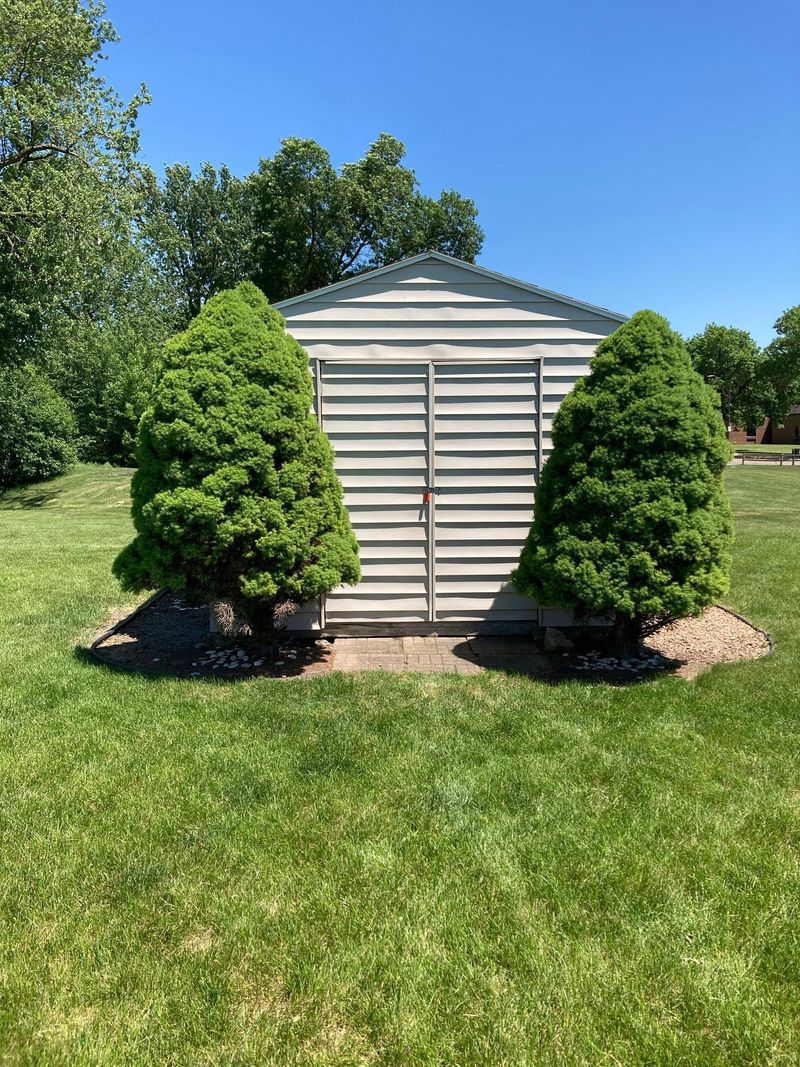 245 Allan Ave, Owatonna, MN 55060