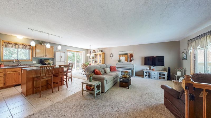 691 Pine Ct NE, Pine Island, MN 55963