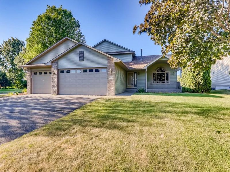 6908 88th Ave N, Brooklyn Park, MN 55445