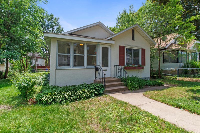 1660 Iglehart Ave, Saint Paul, MN 55104