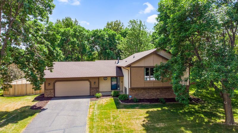 14305 45th Ave N, Plymouth, MN 55446