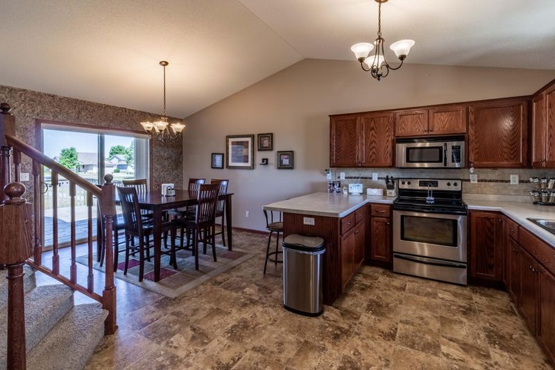 437 22nd Ave N, Sartell, MN 56377
