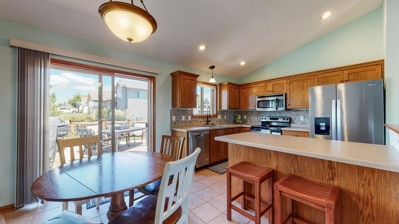 5489 51st St NW, Rochester, MN 55901