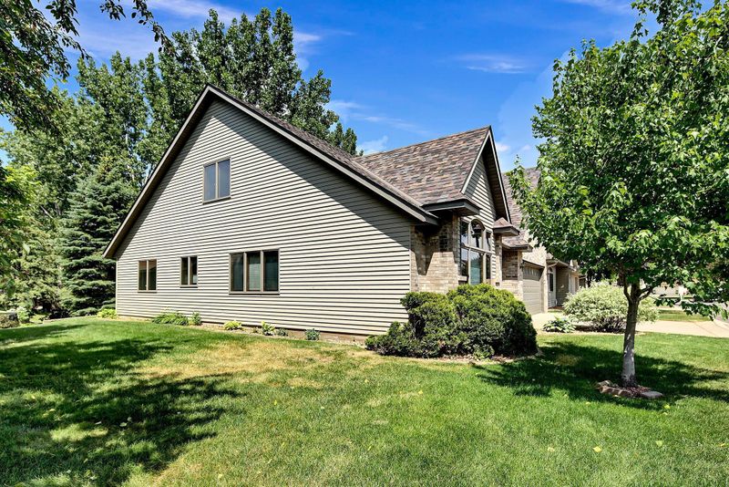 841 Aspen Cir, Waite Park, MN 56387
