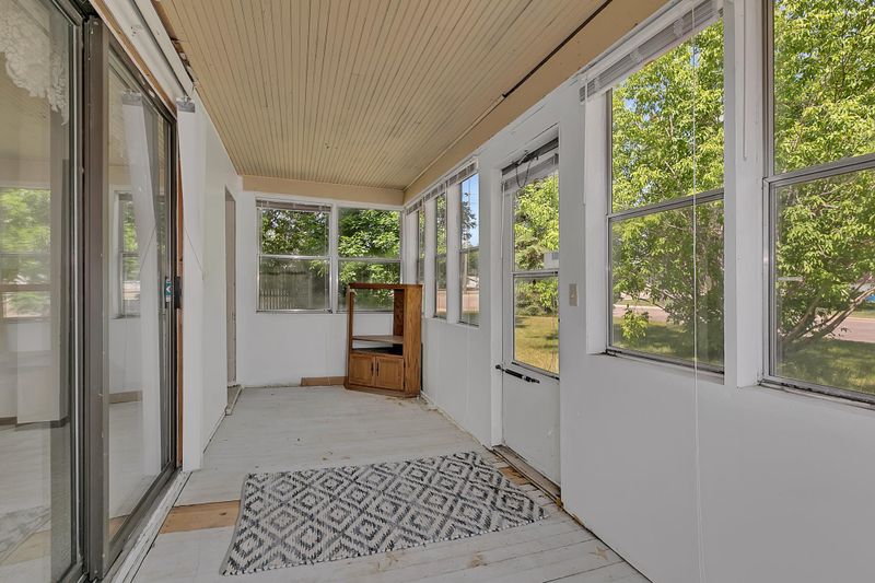 308 7th St S, Sauk Rapids, MN 56379