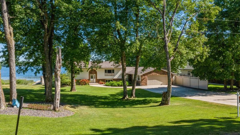 6523 117th St NW, Maple Lake, MN 55358