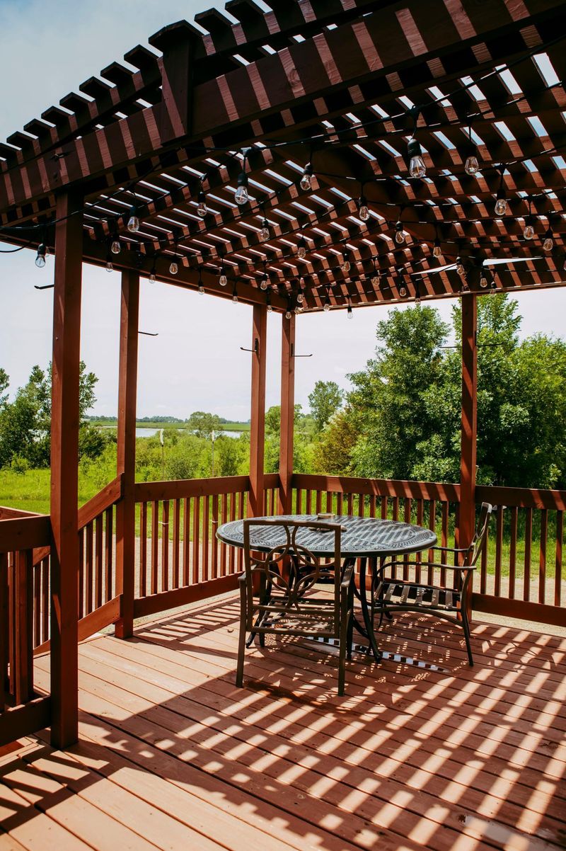 615 W 8th St, Morris, MN 56267