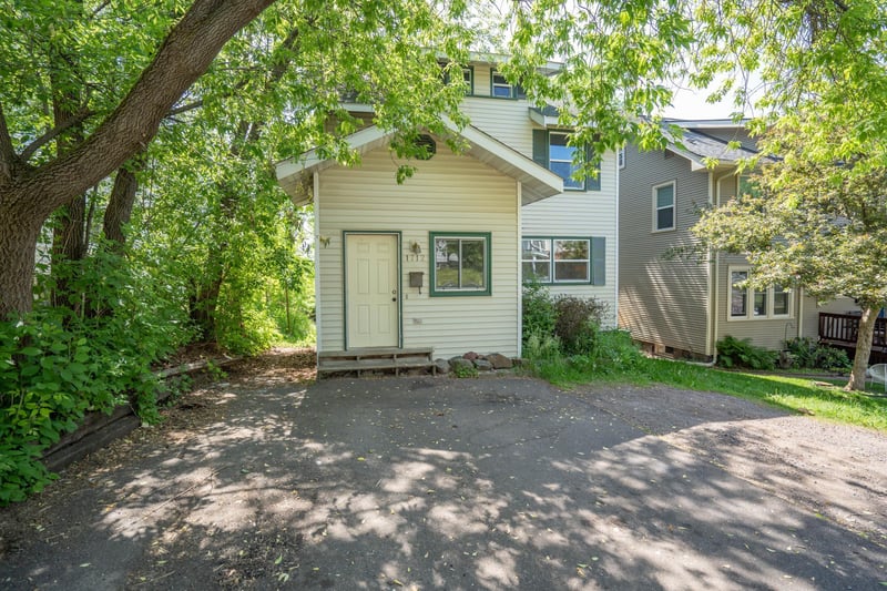1712 E 5th St, Duluth, MN 55812
