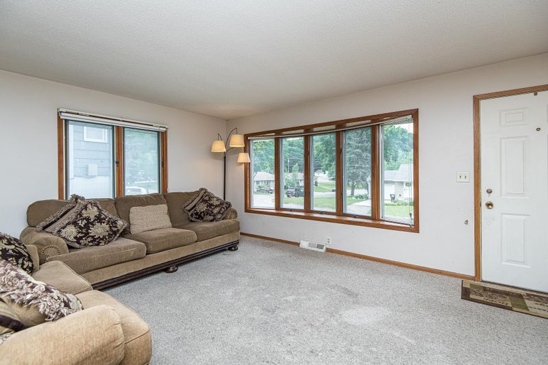 1411 15th St NE, Rochester, MN 55906