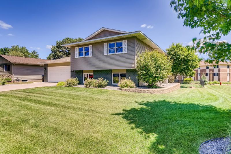 1121 Hillside St, Hastings, MN 55033