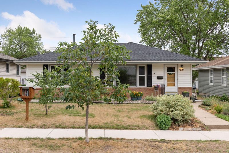 6009 Dupont Ave S, Minneapolis, MN 55419