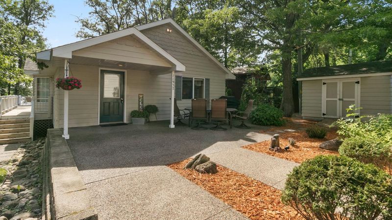 11957 42nd St SE, Clear Lake, MN 55319