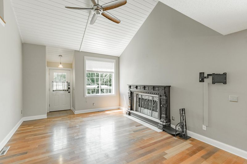 10988 Hanson Blvd NW, Coon Rapids, MN 55433