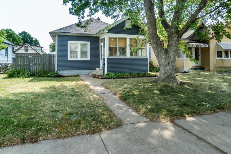 355 6th Ave S, South Saint Paul, MN 55075