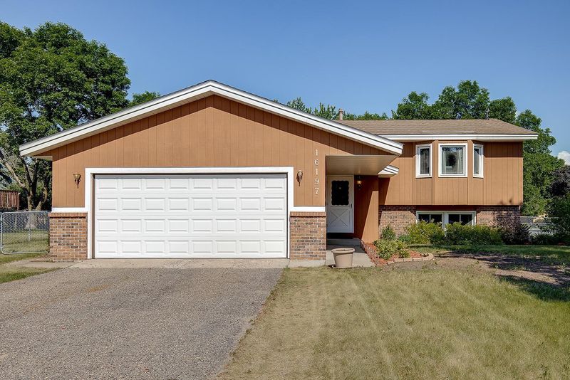 16197 Itasca Ave SE, Prior Lake, MN 55372