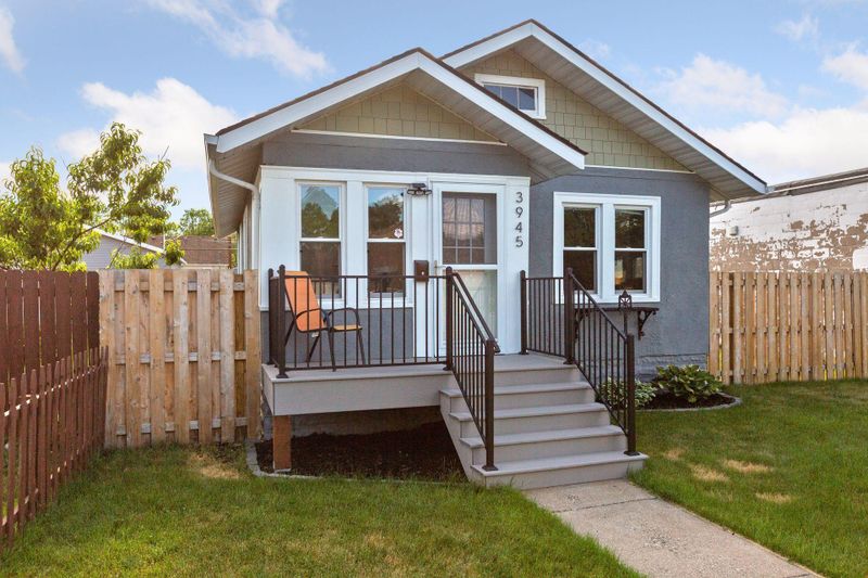 3945 4th Ave S, Minneapolis, MN 55409