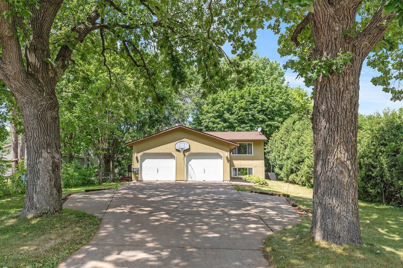 120-122 3rd St NW, Forest Lake, MN 55025