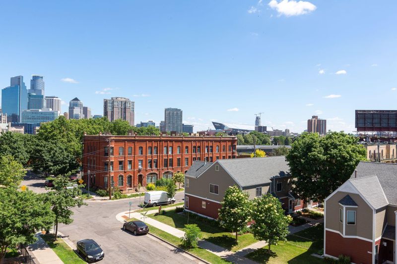 1800 Clinton Ave S #408, Minneapolis, MN 55404