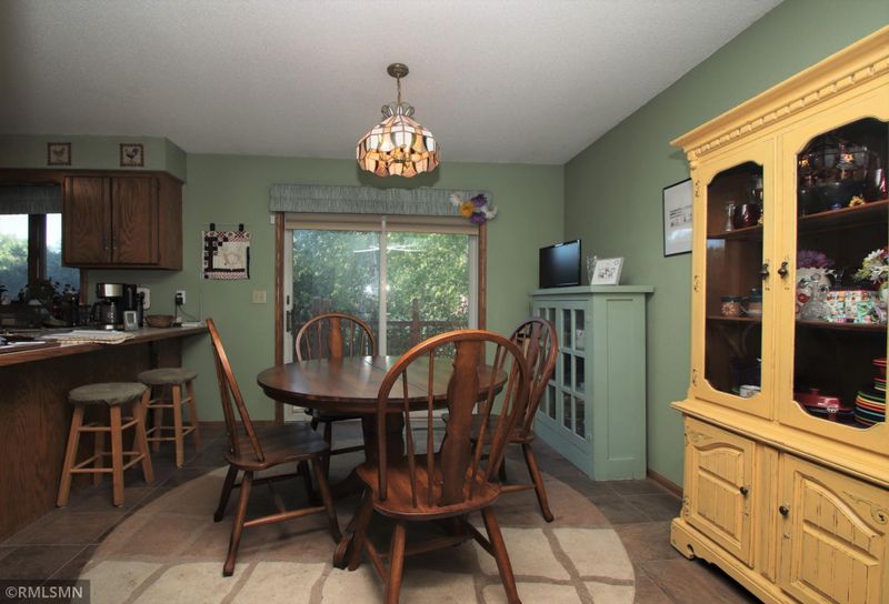 911 Julie Dr, Saint Cloud, MN 56303