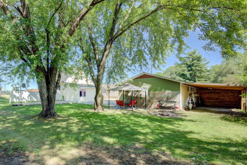 239 Park Ave NW, Faribault, MN 55021