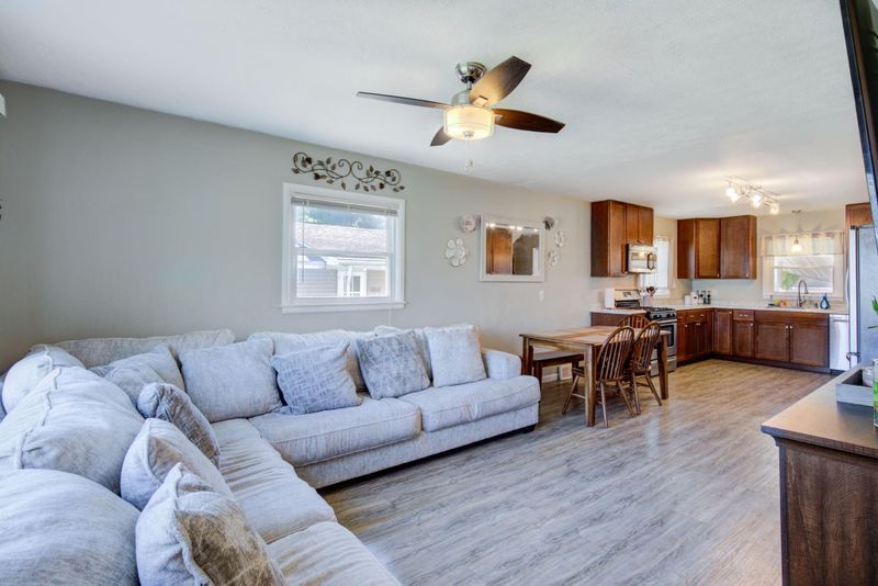 239 Park Ave NW, Faribault, MN 55021