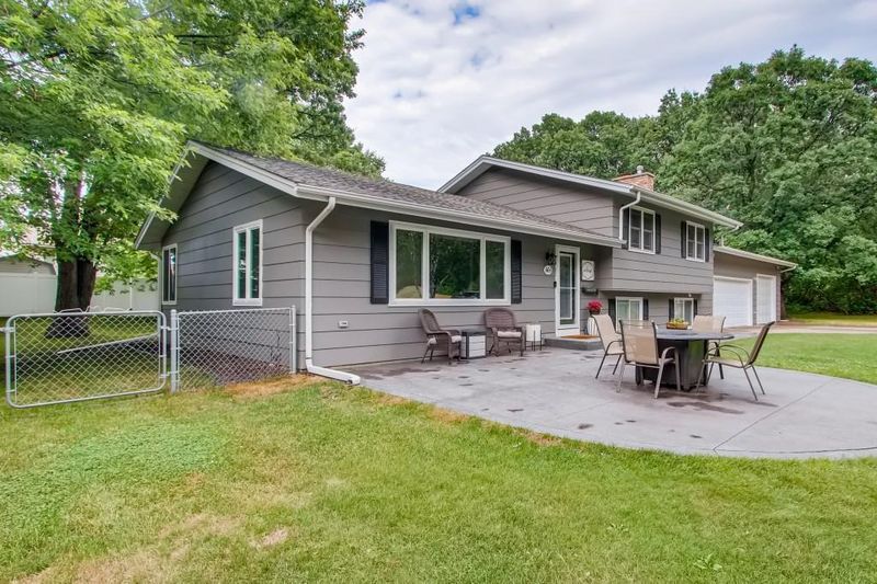 665 140th Ln NW, Andover, MN 55304