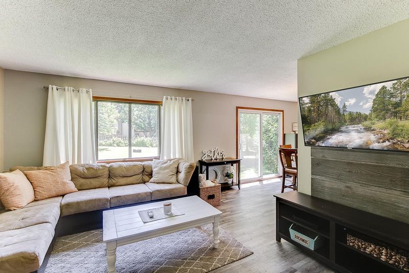 4658 Pello Cir, Eagan, MN 55122