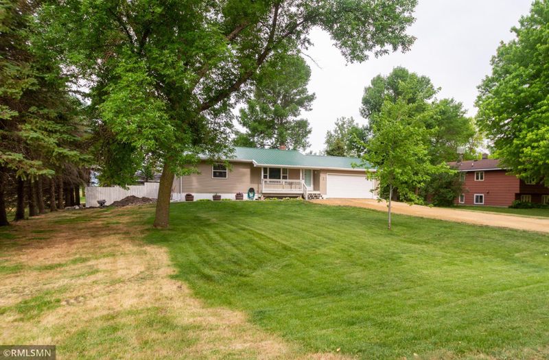 428 2nd Ave, Pemberton, MN 56078