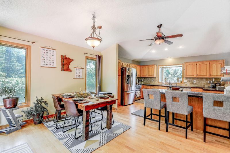 30619 Wallmark Lake Dr, Chisago City, MN 55013