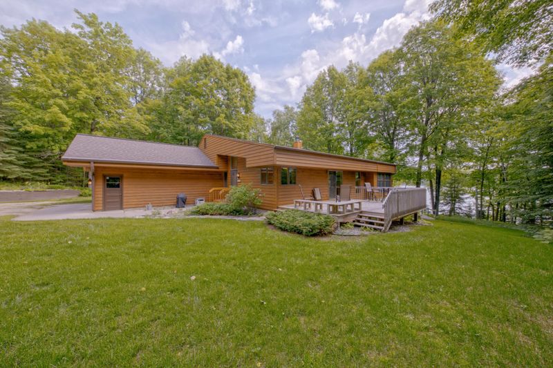 18566 Sherrys Arm Rd, Grand Rapids, MN 55744