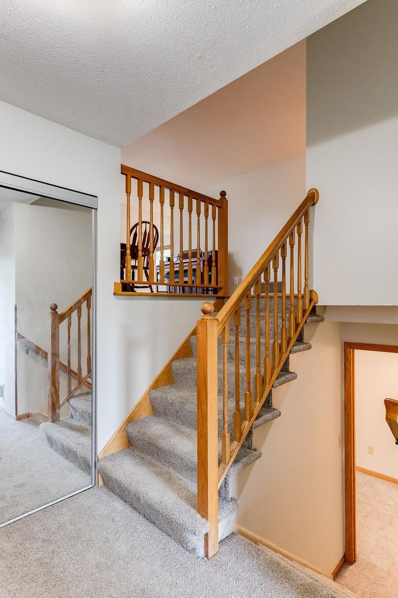 10464 Hollywood Blvd NW, Coon Rapids, MN 55433
