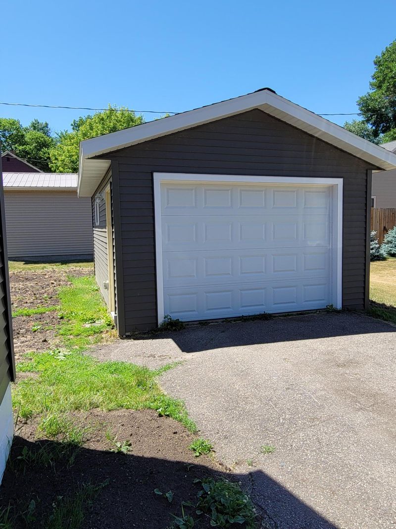 640 2nd St, Granite Falls, MN 56241