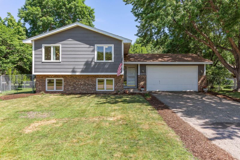 6093 162nd St W, Rosemount, MN 55068