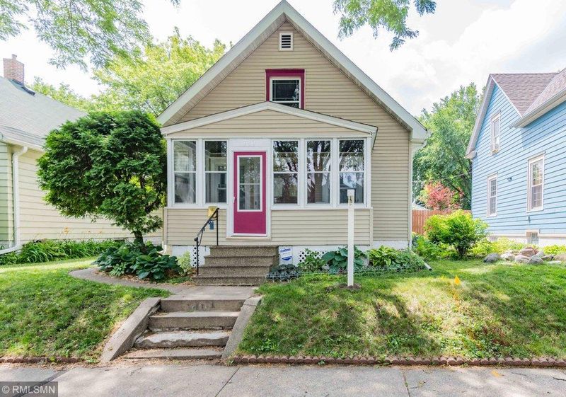 710 Van Buren Ave, Saint Paul, MN 55104