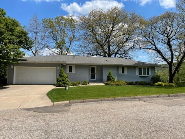 1770 Valley View Dr, Winona, MN 55987