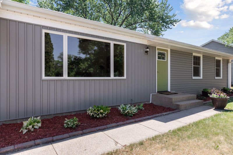 10725 Xavis St NW, Coon Rapids, MN 55433
