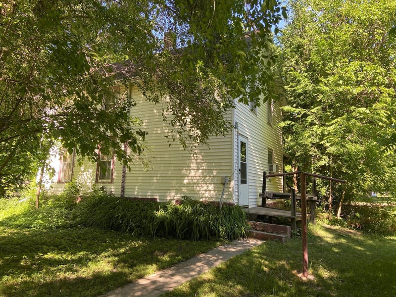 215 N Drake Ave, Rushmore, MN 56168