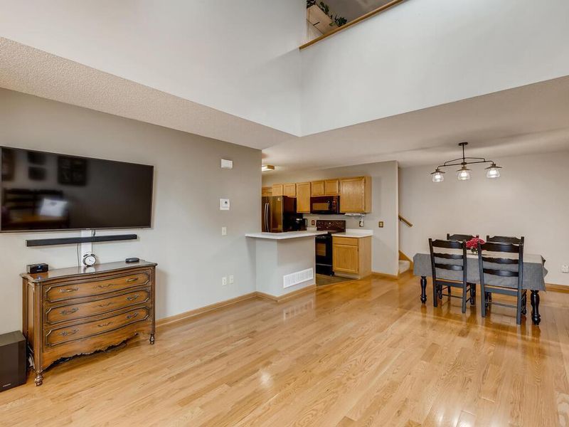 13104 Gable Ln, Apple Valley, MN 55124