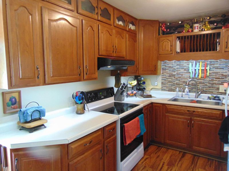 1200 4th St NW, Waseca, MN 56093
