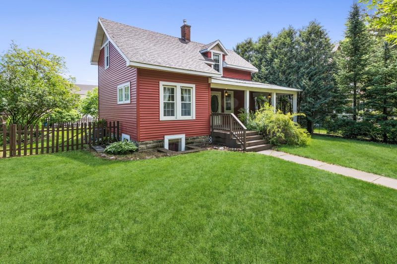 326 Ashland St S, Cambridge, MN 55008