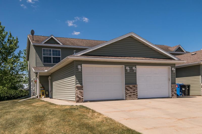 1801 Daniel Ln NE, Stewartville, MN 55976