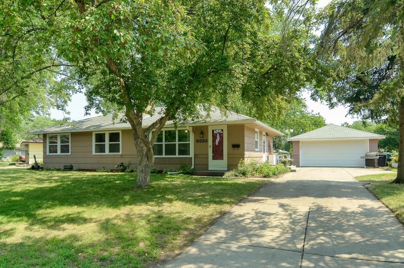 6332 Quail Ave N, Brooklyn Center, MN 55429