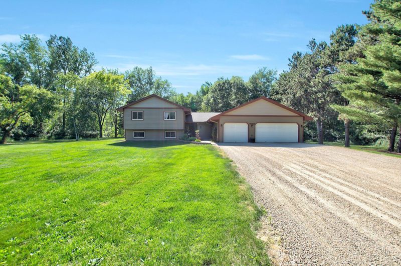 8185 Wood Duck Trl, Circle Pines, MN 55014