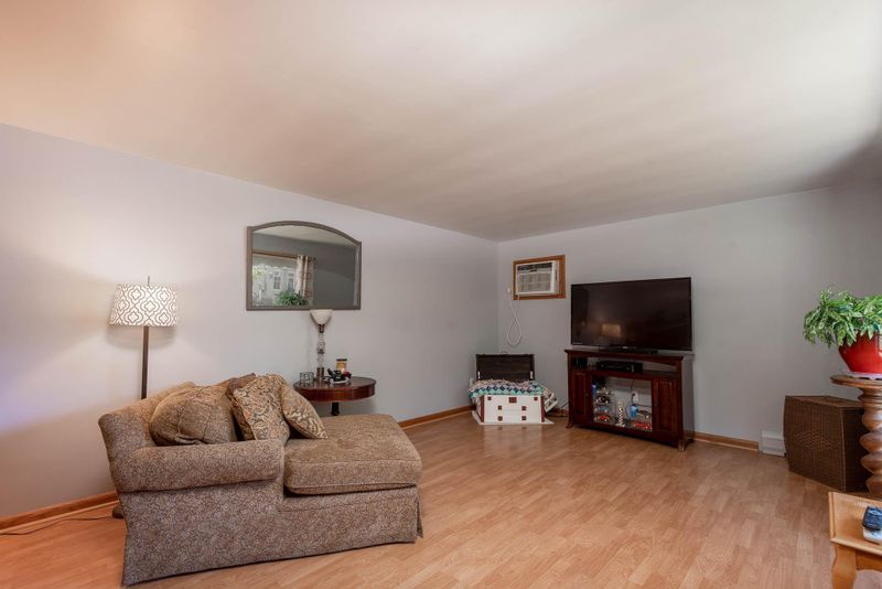 506 W Wheeler Ave, North Mankato, MN 56003