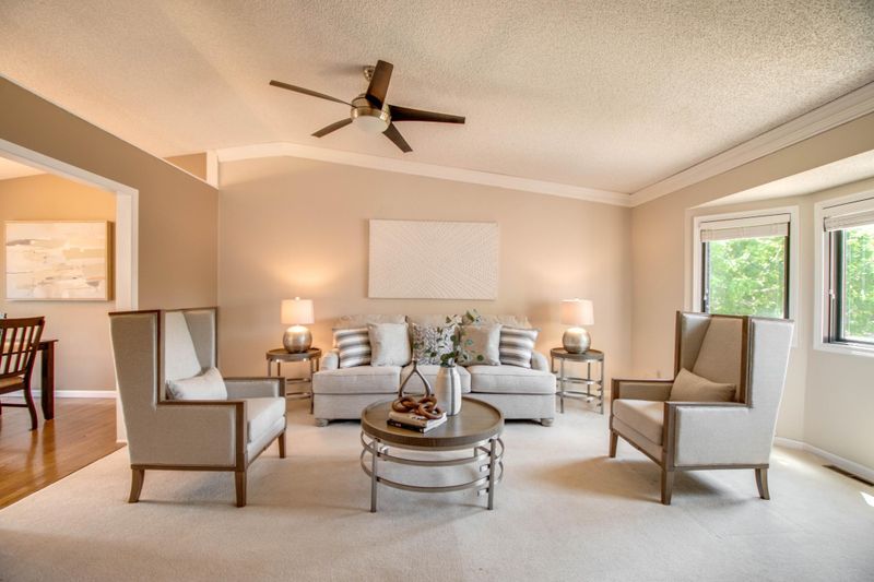 5690 Turtle Lake Rd, Shoreview, MN 55126