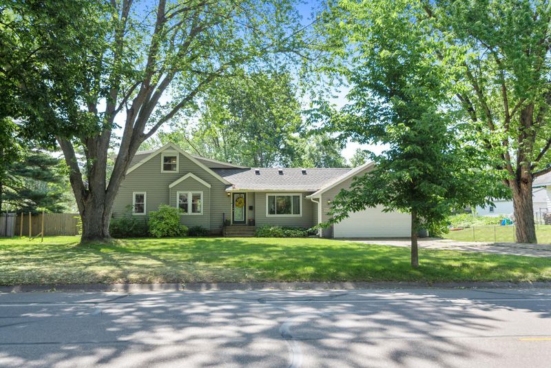 4129 Reservoir Blvd, Columbia Heights, MN 55421