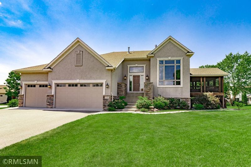2284 Lacasse Ct, Lino Lakes, MN 55038